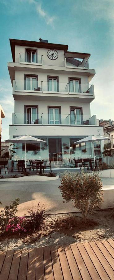 Hotel Brienz Белларія-Іджеа-Марина Екстер'єр фото